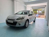 Usado Renault Clio II Exception 111 CV (81 kW) 2009 Plateado Utilitario