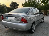 Käytetty Ford Focus Ambiente 100 HP (73 kW) 2002 Harmaa Sedan
