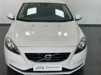Usado Volvo V40 Momentum 190 CV (139 kW) 2014 Blanco Berlina