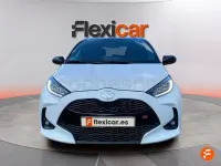 Usado Toyota Yaris Hybrid Plus 130 CV (95 kW) 2024 Blanco Berlina