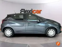 Usado Nissan Micra Acenta 92 CV (67 kW) 2022 Gris Utilitario