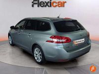 Usado Peugeot 308 Style 100 CV (73 kW) 2020 Gris Utilitario