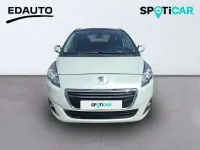 Usado Peugeot 5008 Allure 120 CV (88 kW) 2016 Blanco Monovolumen