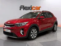 Usado Kia Stonic 101 CV (74 kW) 2022 Burdeos SUV