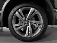 Usado VW Tiguan R-line 204 CV (150 kW) 2025 Blanco SUV