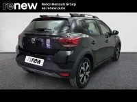 Usado Dacia Sandero Comfort 100 CV (73 kW) 2022 Negro Berlina
