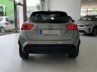 Usado Nissan Juke N-Connecta 114 CV (83 kW) 2025 Gris / plata SUV