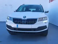 Usado Skoda Karoq Ambition 150 CV (110 kW) 2021 Blanco SUV