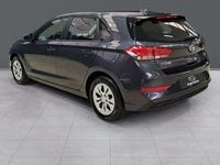 Usado Hyundai i30 110 CV (80 kW) 2022 Negro Utilitario