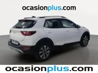 Usado Kia Stonic 101 CV (74 kW) 2024 Blanco SUV