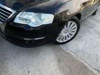 Usado VW Passat 140 CV (102 kW) 2010 Negro Familiar