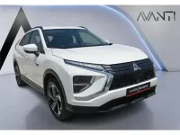 Usado Mitsubishi Eclipse Cross Motion 188 CV (138 kW) 2022 Blanco SUV