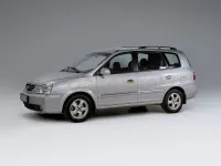 Usado Kia Carens Active 140 CV (102 kW) 2006 Gris / plata Monovolumen