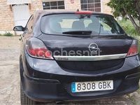 Usado Opel Astra GTC Cosmo 150 CV (110 kW) 2008 Negro Berlina