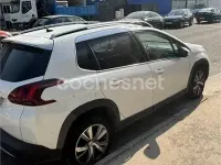 Usado Peugeot 2008 Allure 110 CV (80 kW) 2018 Blanco SUV