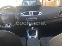 Usado Renault Grand Scénic II Dynamique 130 CV (95 kW) 2009 Negro Monovolumen