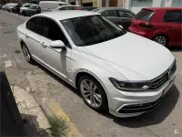 Usado VW Passat R-line 150 CV (110 kW) 2016 Blanco Berlina