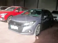 Usado DS Automobiles DS4 Style 131 CV (96 kW) 2018 Gris / plata Berlina