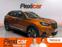 Usado Peugeot 2008 Allure 131 CV (96 kW) 2023 Naranja SUV