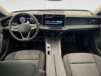 Usado VW Passat 204 CV (150 kW) 2024 Gris / plata Familiar