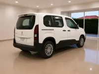 Usado Peugeot Rifter Active 102 CV (75 kW) 2021 Blanco Monovolumen