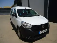 Usado Dacia Dokker Essentiel 109 CV (80 kW) 2021 Blanco Monovolumen
