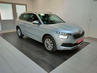 Usado Skoda Kamiq Ambition 110 CV (80 kW) 2022 Plateado SUV