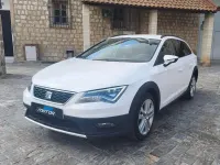 Usado Seat Leon 4Drive 150 CV (110 kW) 2018 Blanco SUV