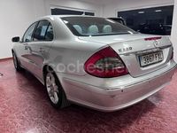 Usado Mercedes E320 Avantgarde 224 CV (164 kW) 2007 Gris / plata Berlina