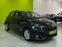 Usado Toyota Yaris Hybrid Business Edition 116 CV (85 kW) 2021 Negro Berlina