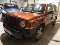 Usado Jeep Patriot Sport 140 CV (102 kW) 2011 Granate SUV