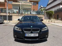 Usado BMW 318 143 CV (105 kW) 2011 Negro Familiar