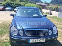 Usado Mercedes E320 Elegance 204 CV (150 kW) 2004 Azul Berlina