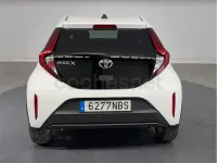 Usado Toyota Aygo X Play 72 CV (52 kW) 2025 Blanco SUV