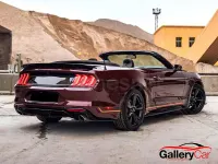 Usado Ford Mustang 290 CV (213 kW) 2018 Granate Descapotable
