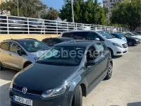 Usado VW Polo Advance 90 CV (66 kW) 2016 Negro Berlina