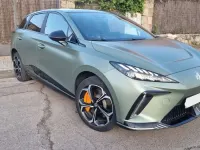 Usado MG MG4 EV 319 kW (435 CV) 2023 Verde Utilitario
