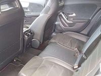 Usado Mercedes A180 116 CV (85 kW) 2021 Gris Utilitario