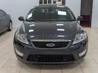 Usado Ford Mondeo Trend 140 CV (102 kW) 2007 Gris / plata Berlina