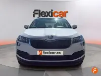 Usado Skoda Karoq Ambition 150 CV (110 kW) 2021 Blanco SUV
