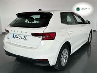 Usado Skoda Fabia Ambition 95 CV (69 kW) 2022 Blanco Utilitario