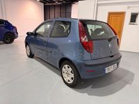 Usado Fiat Punto Active 60 CV (44 kW) 2005 Azul Utilitario