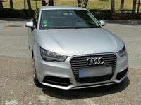 Usado Audi A1 Ambition 86 CV (63 kW) 2011 Gris / plata Berlina