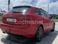 Usado Audi A3 Sportback Attraction 140 CV (102 kW) 2008 Rojo Utilitario