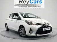 Usado Toyota Yaris Active 90 CV (66 kW) 2014 Blanco Utilitario