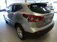 Begagnad Nissan Qashqai Acenta 140 HK (102 kW) 2021 Grå SUV