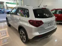 Usado Suzuki Vitara GLX 116 CV (85 kW) 2022 Gris / plata SUV