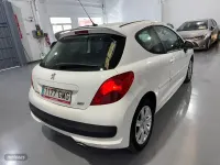 Usado Peugeot 207 Sport 90 CV (66 kW) 2009 Blanco Utilitario