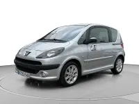 Usado Peugeot 1007 110 CV (80 kW) 2006 Gris / plata Monovolumen