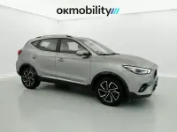 Usado MG ZS Luxury 111 CV (81 kW) 2024 Gris / plata SUV